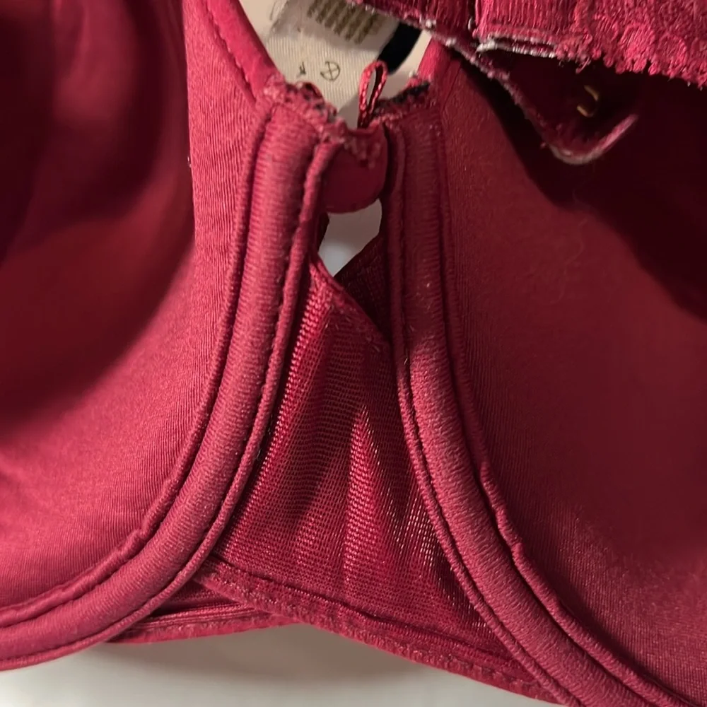 Chantelle Bra Size 36DDD/36F - Picture 4 of 7